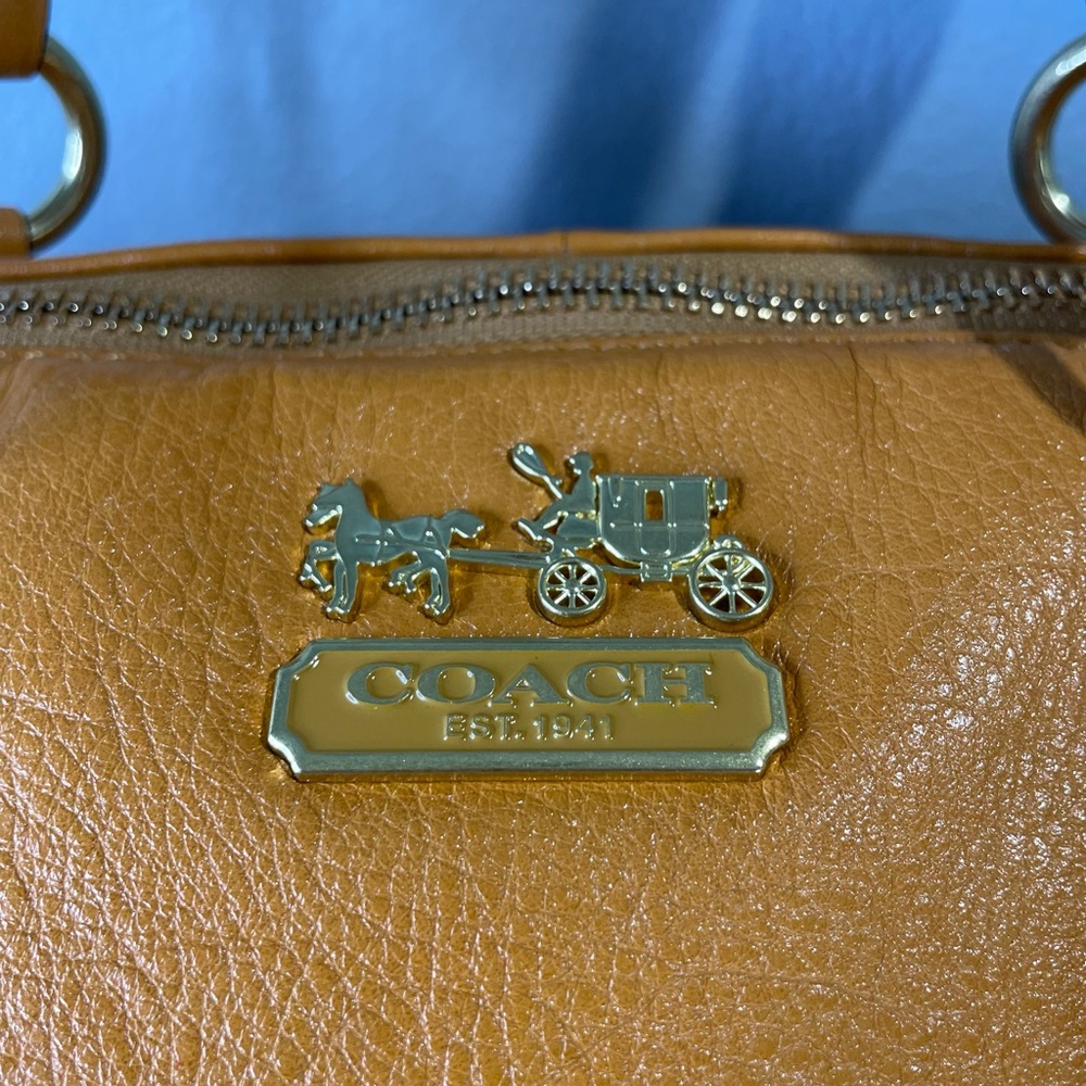 Coach Madison Leather Lindsey Satchel in
Saffron 18641 - Picture 6 of 14